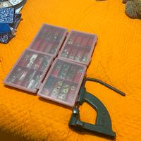 Macchina per bottoni vintage + bottoni