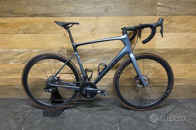 Road Bike Giant Defy Corsa Tg. L - Usata*