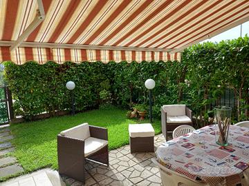 Bilocale in villa in residence a MARE con PISCINA