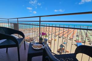 Trilocale Fronte Mare a Igea-Marina