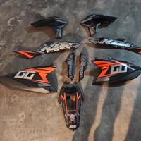 plastiche KTM 690 Smc r 2024