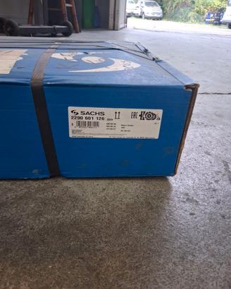 Kit frizione 3pz completo di volano bimassa Ford