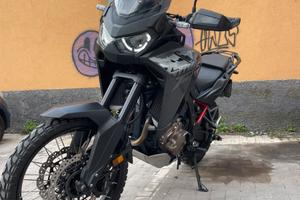 Africa Twin 1100 automatica