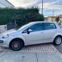 Fiat punto 2012 benzina