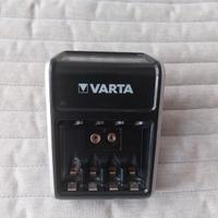 Varta Plug Caricabatterie a Spina LCD per Pile AA/