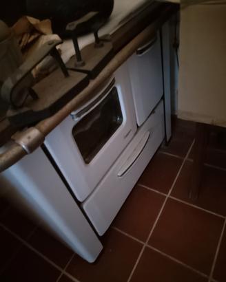 putage bianco completo di tubo stufa buone cindizi