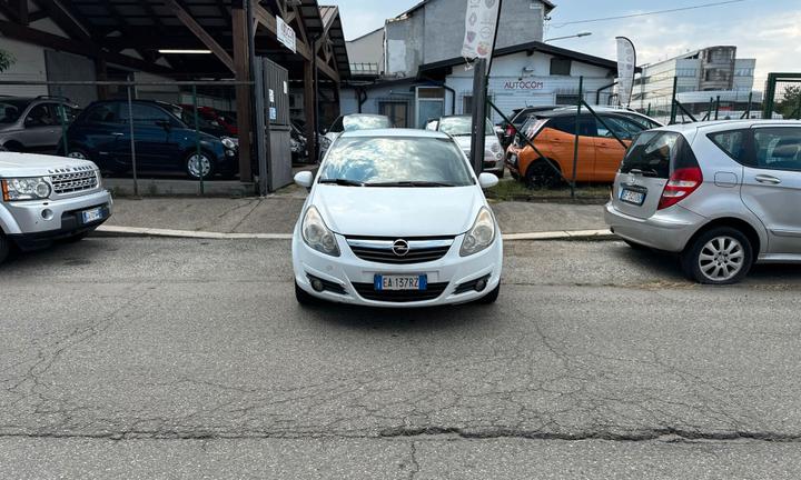 Opel Corsa 1.2 80CV 3 porte GPL-TECH Edition