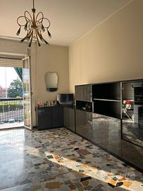 Stanza singola con balcone privato-COMASINA M3