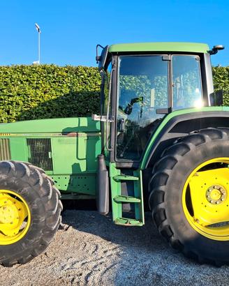 Trattore usato John Deere 6800 DT