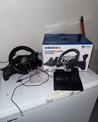 Volante da corsa per PS4 / PS3 / Switch / PC