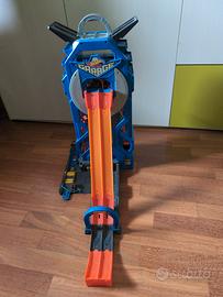 Hotwheels mega garage 
