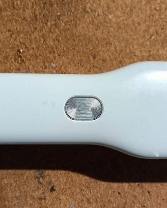 Taglia capelli e regola barba