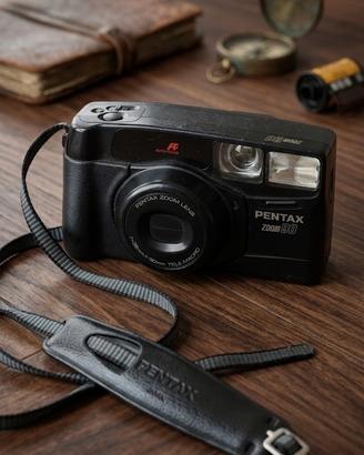 Pentax Zoom 90 Fotocamera digitale vintage anni 90