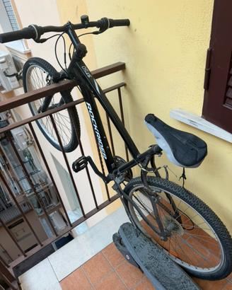 Bicicletta Rockrider Nera