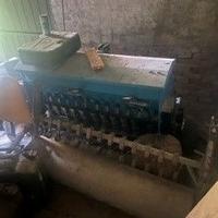 Seminatrice per tappeti erbosi