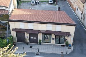 NEGOZIO A PONCARALE