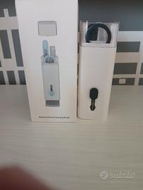 Kit pulizia 7in1 per AirPods e tastiere PC nuovo