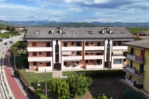 3 LOCALI A LAVAGNO