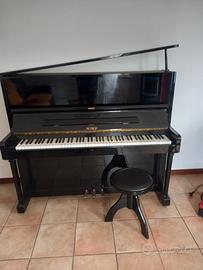 pianoforte verticale petrof 