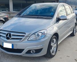 Mercedes-benz B 180 B 180 NGT BlueEFFICIENCY - met