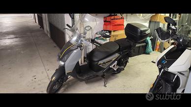 Scooter Supersoco CPX 2 batterie 