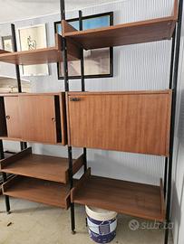 Scaffali modernariato Grottaglie