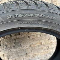 Gomme Invernali 235/45 R18