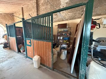 Box sezionabile per cavalli