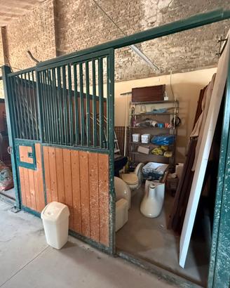 Box sezionabile per cavalli