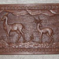 Scultura artistica su blocco di legno massiccio