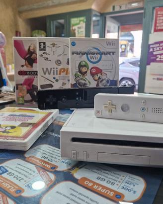 Nintendo Wii con accessori nuovi