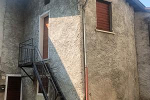 Carlazzo, terratetto in centro storico