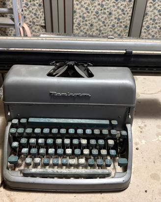 Macchiana da scrivere vintage