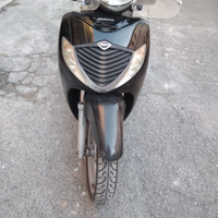 Scooter honda sh 150 nero tenuto bene