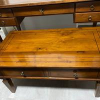 Scrivania con sedia piu tavolino in noce