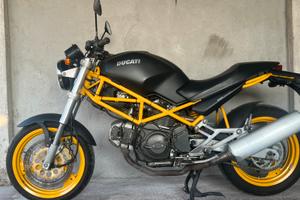 Ducati monster 600 dark