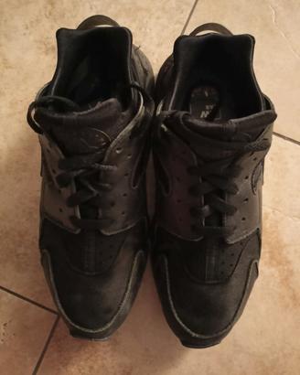 Nike Air Huarache nere