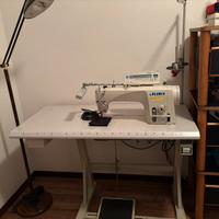 Macchina da cucire lineare industriale