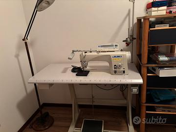 Macchina da cucire lineare industriale
