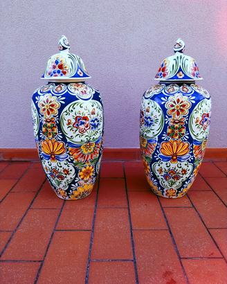 coppia di vasi in ceramica artigianali d'epoca