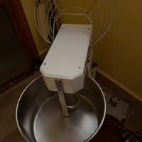 Impastatrice mecnosud kg 38