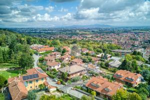 TRIFAMILIARE A PIOSSASCO