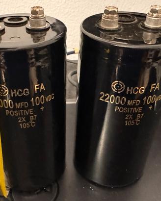 Coppia condensatori elettrolitici 22000uF 100V HCG