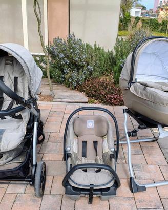 Trio Book PegPerego anno 2013 con accessori auto