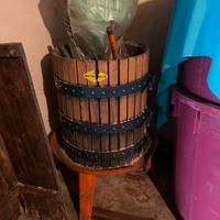 Torchio tini in polietilene macina uva