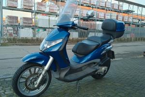 Piaggio Beverly 250