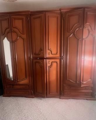 Armadio in legno