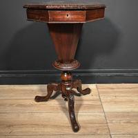 Antico Tavolino da Cucito