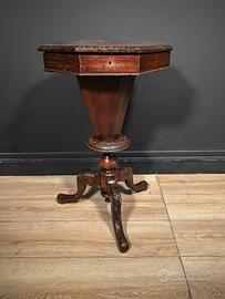 Antico Tavolino da Cucito