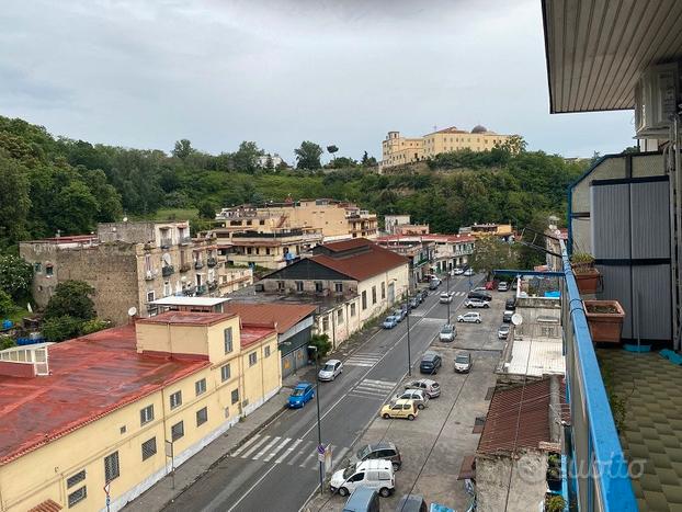 Zona ponti rossi- 2 vani buono stato